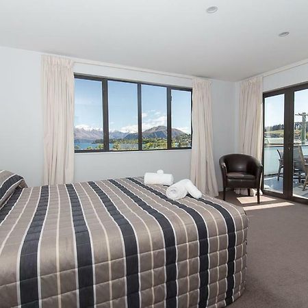 Kylie'S Castle Villa Wanaka Exteriör bild