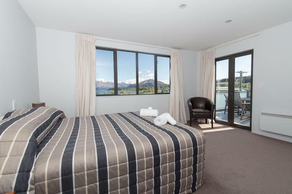 Kylie'S Castle Villa Wanaka Exteriör bild